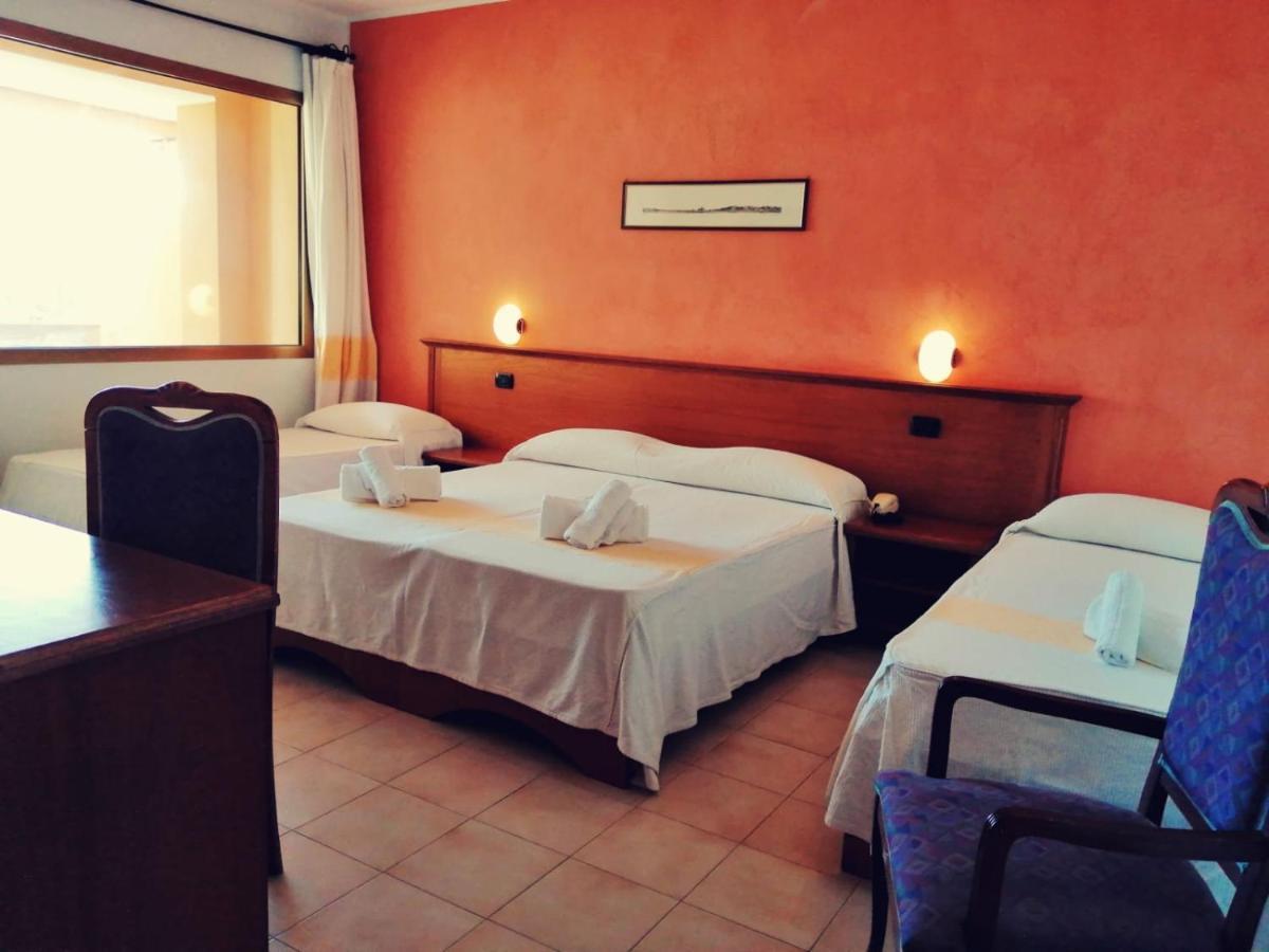 Malaspina Hotel & Resort Bosa Eksteriør bilde