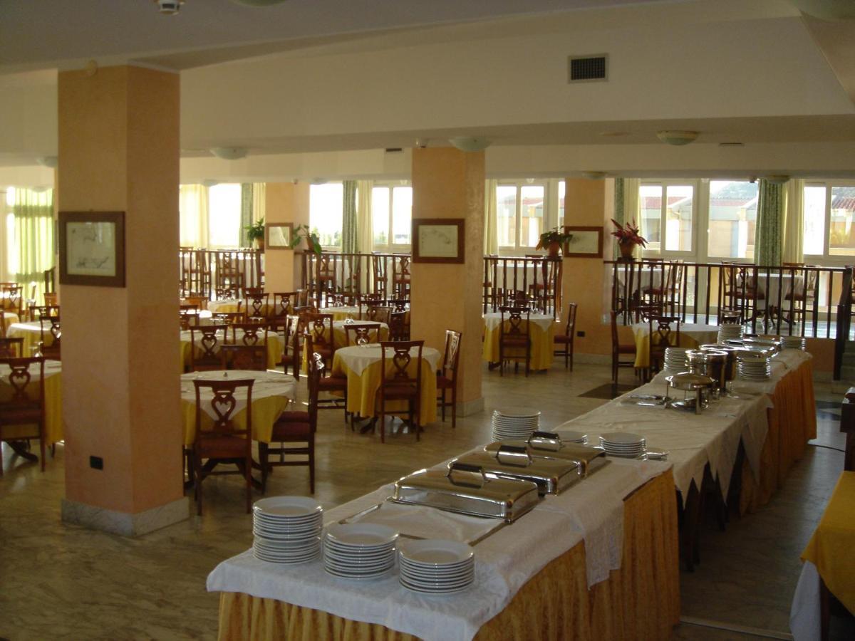 Malaspina Hotel & Resort Bosa Eksteriør bilde